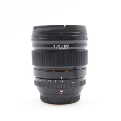 K&Auml;YTETTY Fujifilm XF 16mm f/1.4 R WR